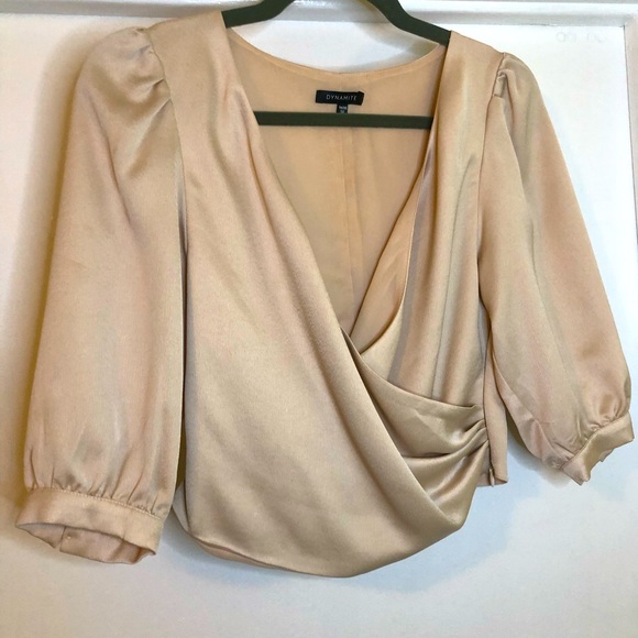 Champagne coloured satin crop top with 3/4 sleeves - Picture 1 of 2